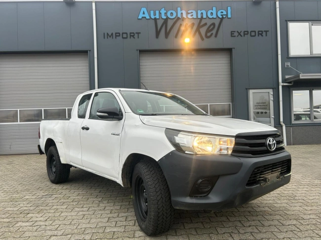 Toyota HiLux - 2.4 D-4D-F Xtra Cab 4X4 AIRCO