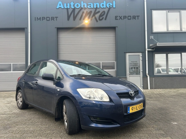 Toyota Auris - 1.4-16V AIRCO