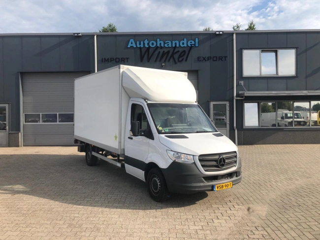 Mercedes-Benz Sprinter - 317 CDI KOFFER + LIFT AUTOMATIC, CRUISE, AIRCO