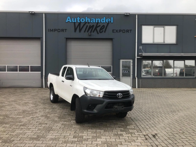 Toyota HiLux - 2.4 D-4D Comfort