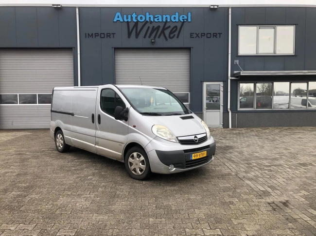Opel Vivaro - 2.5 CDTI L2H1 - AIRCO - motor not good, LAGERSCHADE ?