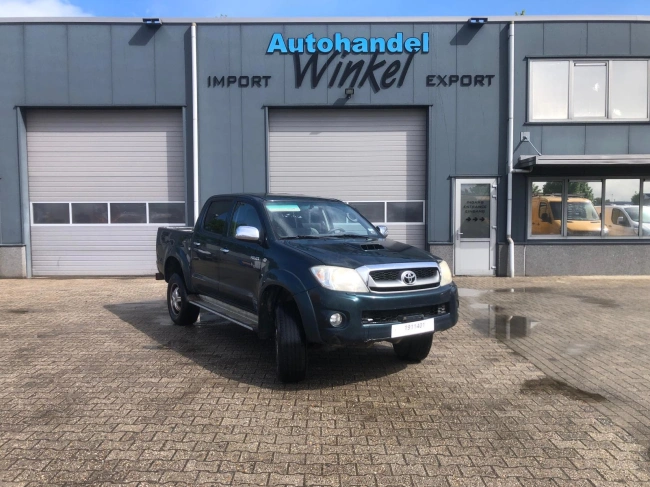 Toyota HiLux - 3.0 D4D DOUBLE CAB 4 DRS 4X4