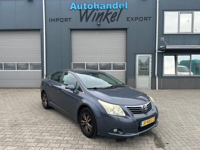 Toyota Avensis - 2.0 VVTi - AIRCO, NAVI, CRUISE