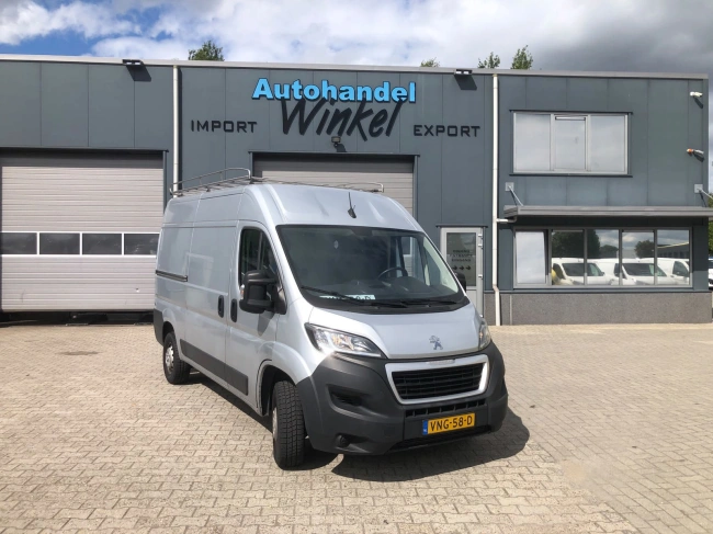 Peugeot Boxer - 335 2.2 BlueHDi 140 L2H2 Premium