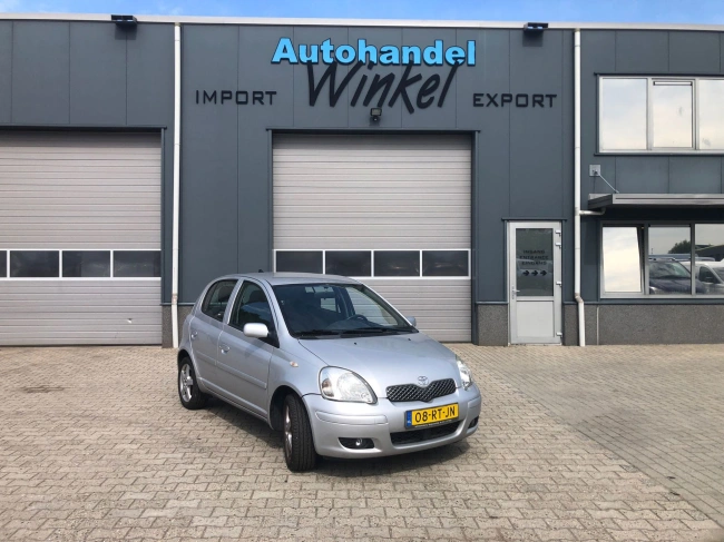 Toyota Yaris - 1.3 VVT-i S-Line with AIRCO