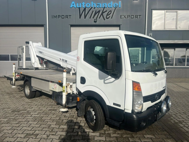 Nissan Cabstar - VERSALIFT VTX 240